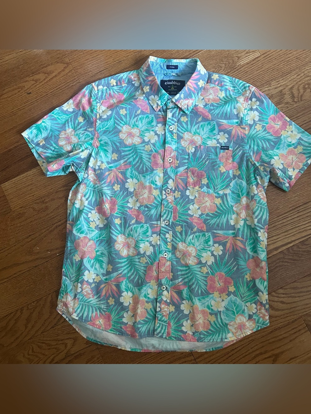 Chubbies Men's 'Life In Paradise' Friday Button Shirt Floral Size L Hawaiian